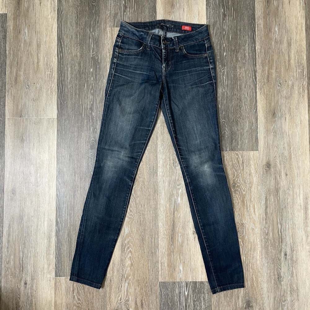 LEVEL 99 Janice Ultra Skinny Dark Wash Jeans Size 24